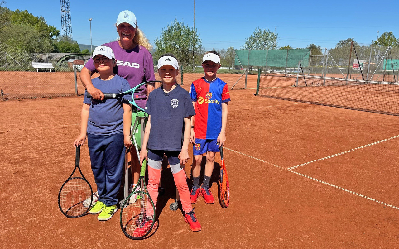 Saisoneröffnung mit Kerstin Müller beim Tennis
